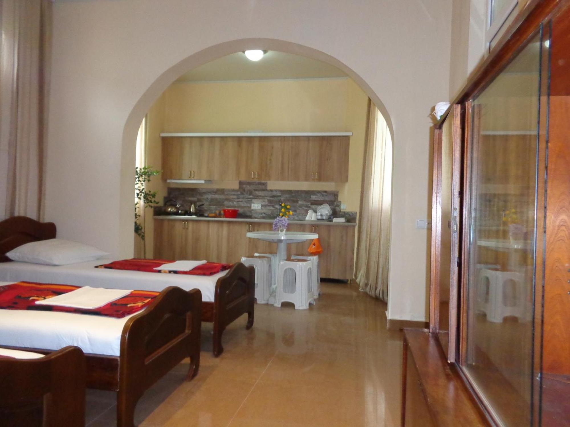White Guest House Batumi Room photo