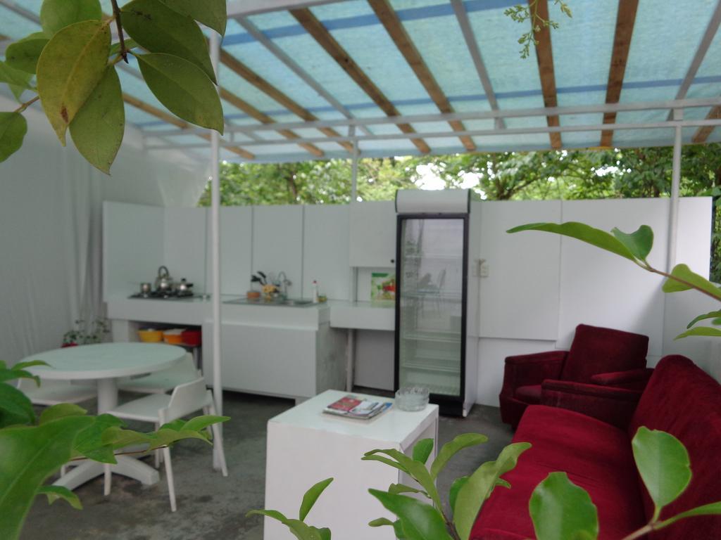 White Guest House Batumi Room photo