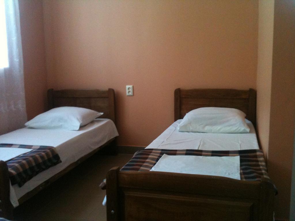 White Guest House Batumi Room photo
